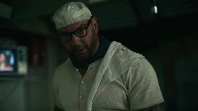 Scott (Dave Bautista) receives a job offer in Army of the Dead (2021), Netflix