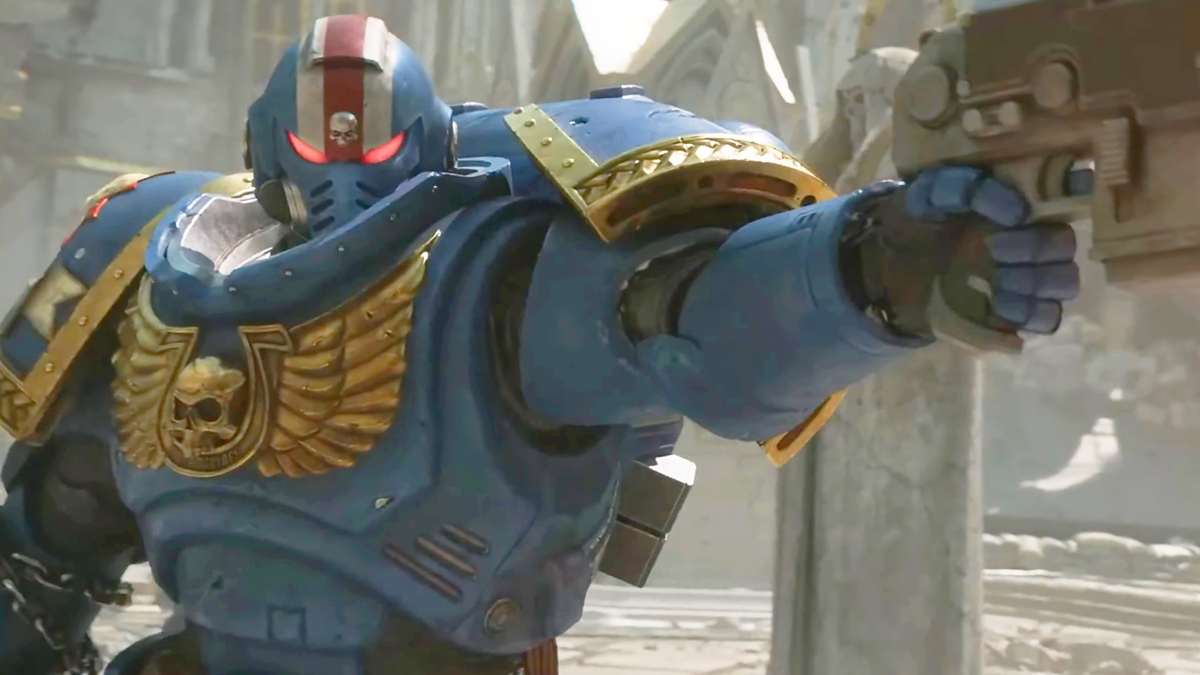 A Space Marine draws his side arm in Warhammer 40,000: Space Marine 2 (2024), Saber Interactive