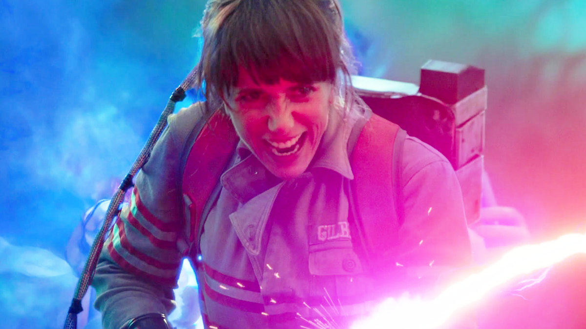 Erin Gilbert (Kristen Wiig) lets loose in Ghostbusters: Answer the Call (2016), Columbia Pictures