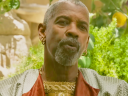 Macrinus (Denzel Washington) pontificates on his wealth in Gladiator 2 (2024), Paramount Pictures