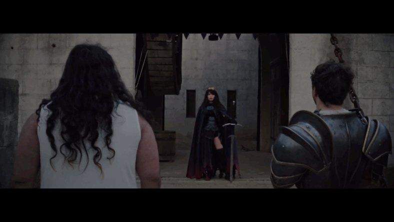 Emiru becomes queen of the castle while promoting OTK via YouTube