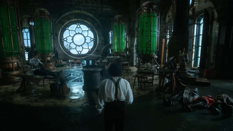 Frankenhole - Victor (Oscar Isaac) works a stiff room in Frankenstein (2025), Netflix