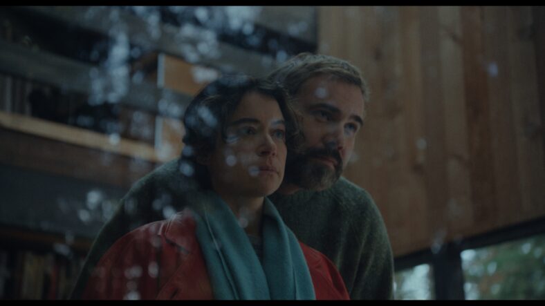 Tatiana Maslany and Rossif Sutherland as Liz and Malcolm in Keeper directed by Osgood Perkins. Image courtesy of NEON.