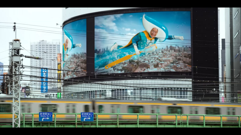 Clear Bright Man (Brendan Fraser) inspires oral freshness among Japan's many subway riders in Rental Family (2025), Searchlight Pictures