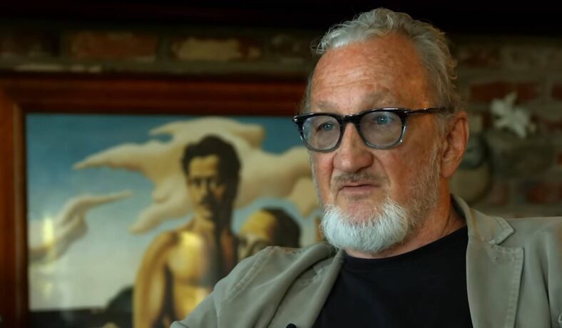 Robert Englund in Robert Englund - Becoming Freddy Krueger (2024), Screambox