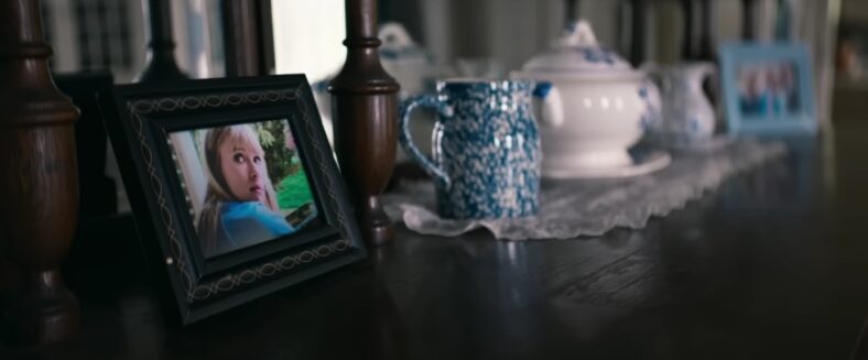 Sarah Durn turned on picture-in-picture mode in Shelby Oaks (2025), NEON