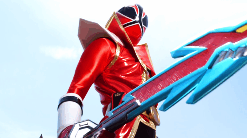 Takeru Shiba (Tori Matsuzaka) activates Hyper Mode with the help of the Kyoryumaru in Samurai Sentai Shinkenger the Movie: The Fateful War (2009), Toei Co. Ltd.